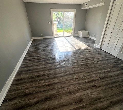 5th image of 5432 S 42nd Street Ct