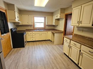 107 N Vine St, Horicon, WI 53032