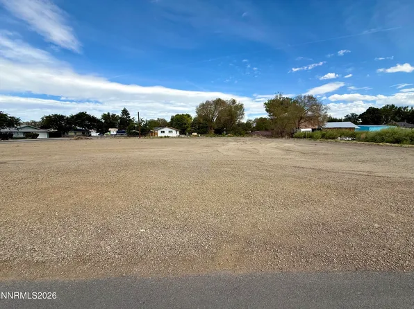 466 S Whitacre St, Yerington, NV 89447