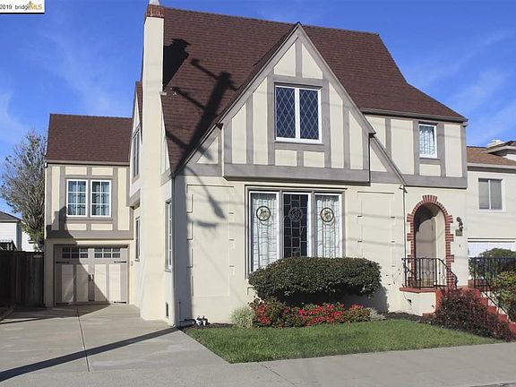 2nd image of 566 Blossom Way
