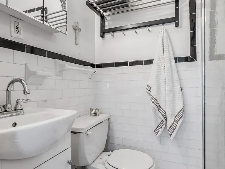 240 Sullivan St #23 — Photo 4