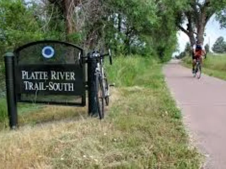South Platte River Trail (5 Minute Walk)