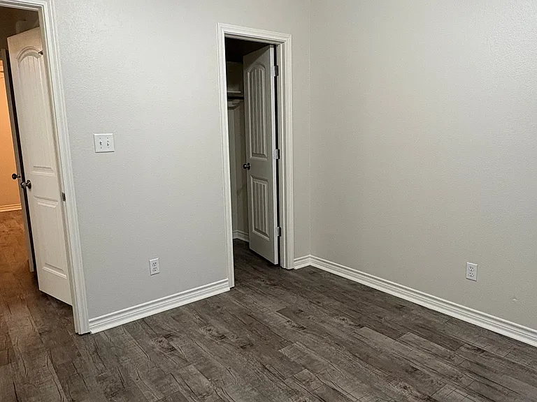 5417 Yellow Brick Rd — Photo 22