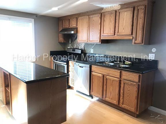4th image of 21602 Figueroa St Unit 30