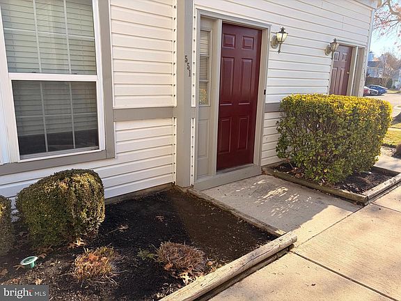 2nd image of 551 Steeplechase Ct