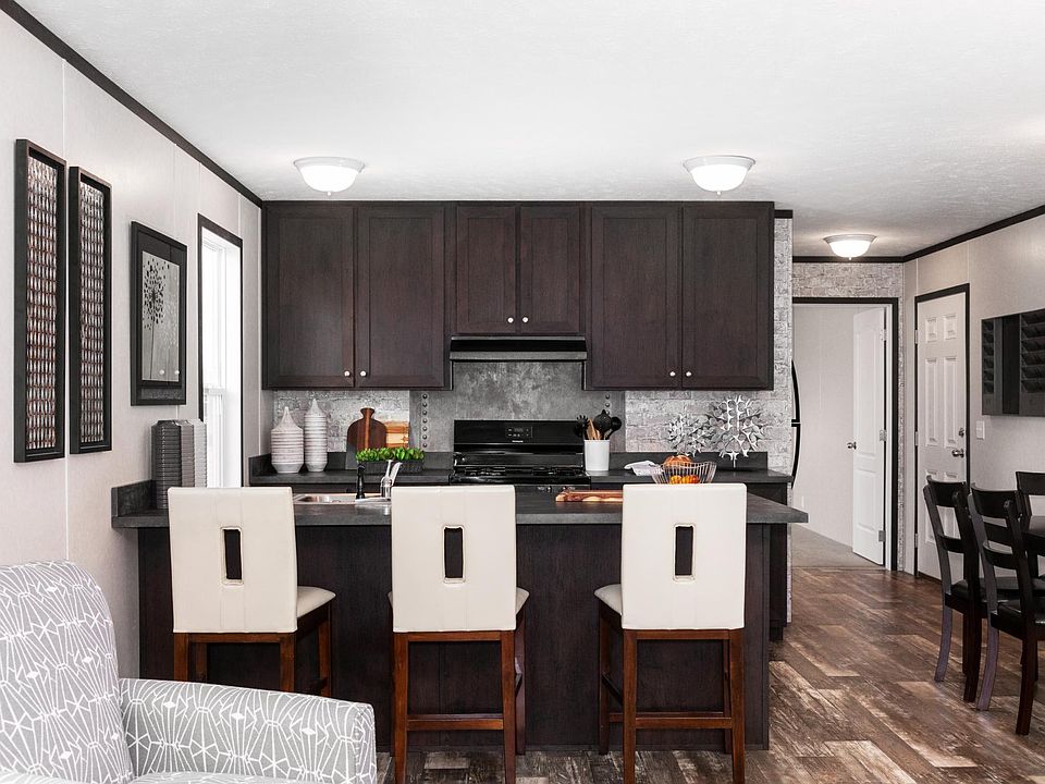 2nd image of 2870 E Mellinger Dr #311