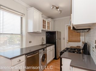 614 Harrison St #3N, Oak Park, IL 60304