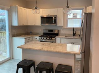 74 Beaufort St, Providence, RI 02908