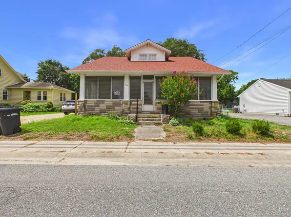 310 E Lillian St, Hebron, MD 21830