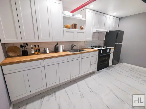 875 43rd Street image 4 of 4