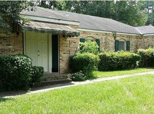 2825 Cottage Hill Rd, Mobile, AL 36606