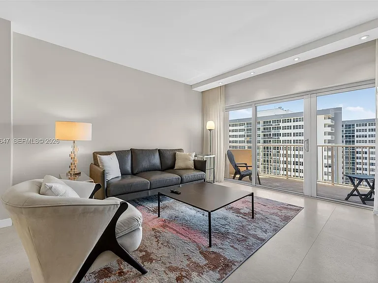 1980 S Ocean Dr #19L — Photo 8