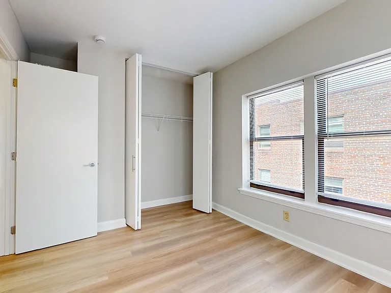 Kenwood — Photo 21