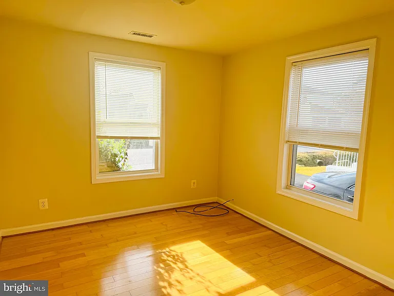 45326 Stark Dr — Photo 16