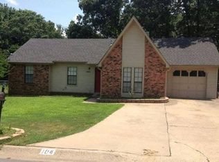 104 Autumnbrook Cir, Sherwood, AR 72120
