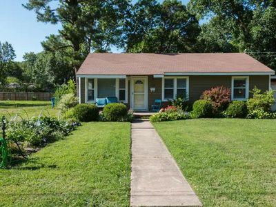 709 NW 10th St, Bentonville, AR, 72712