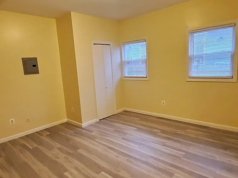 465 15th Ave #3 — Photo 2