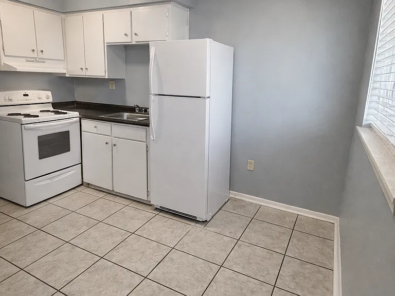 3942 West Brookstown Drive — Photo 8