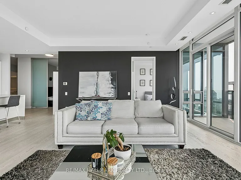 90 Park Lawn Rd #Penthouse 3101 — Photo 12