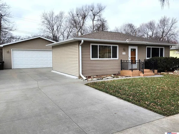 1241 N 55th St, Lincoln, NE 68504