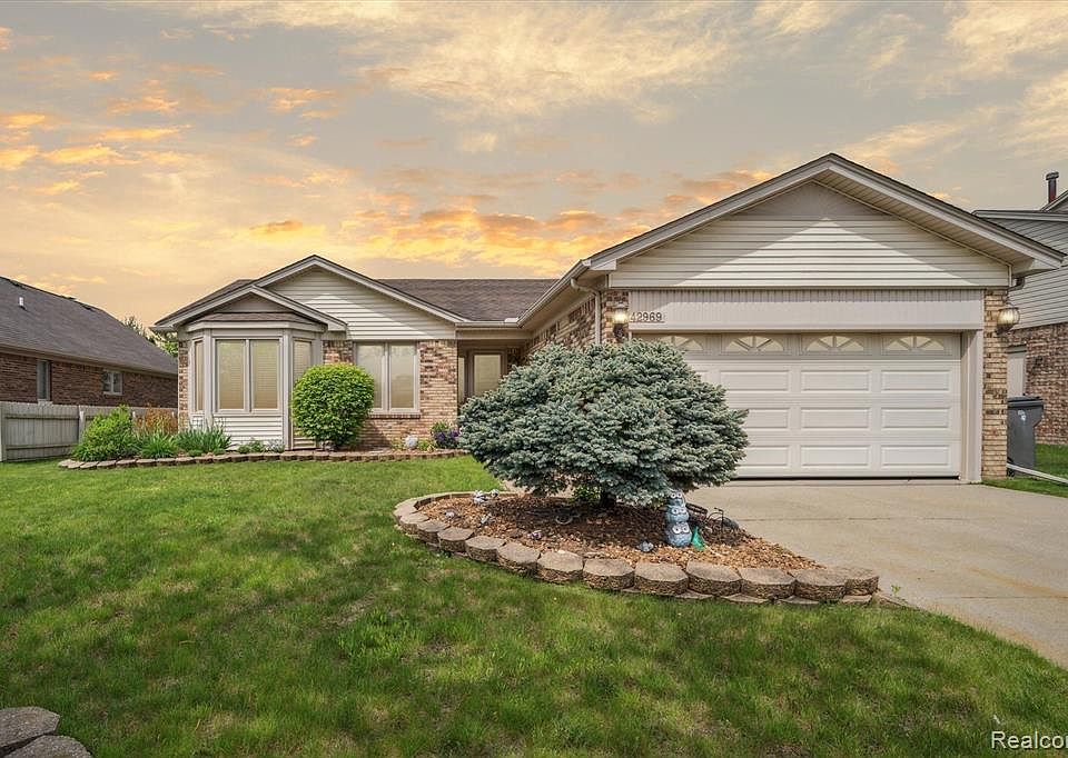 42969 Tomlinson Dr, Clinton Township, MI 48038 Zillow