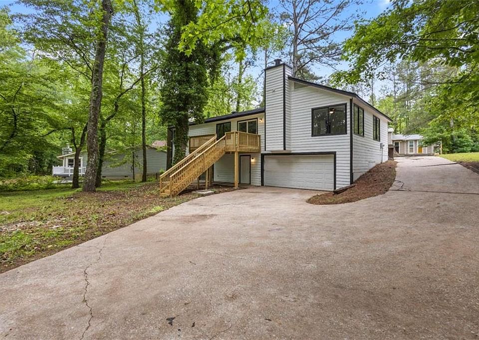 1st image of 9438 Cedar Creek Pl