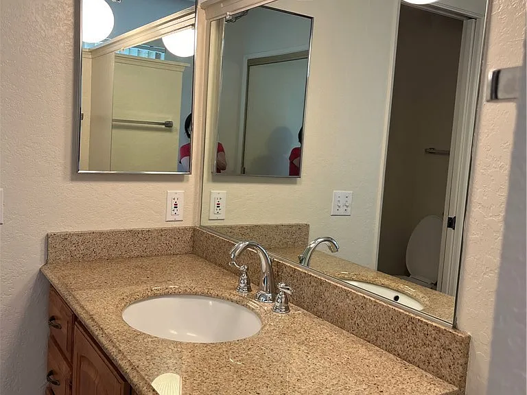11875 Wyeth Dr — Photo 10