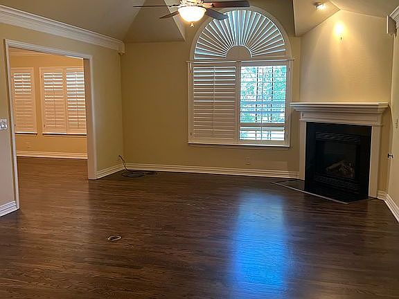 3rd image of 3110 Camellia Rose Dr Unit 211
