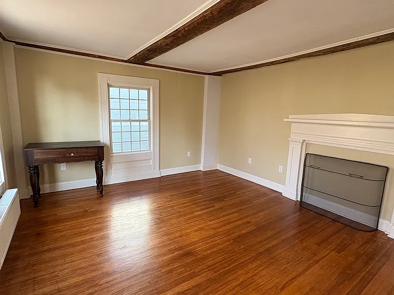 7 Coit St #2 — Photo 4