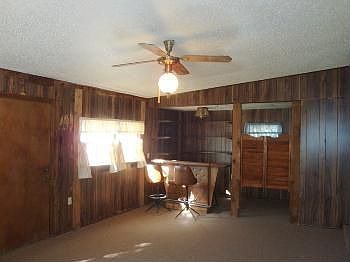3rd image of 805 Van Horn St