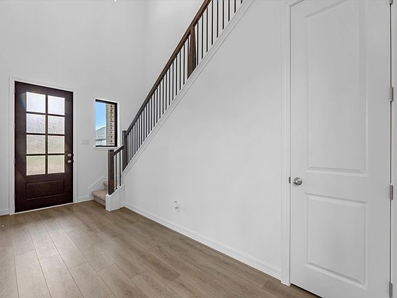 19035 Magnolia Willow Lane Interior Image 5