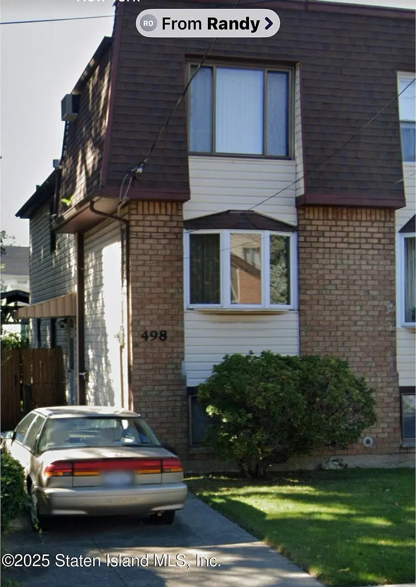 498 Davis Ave photo 1