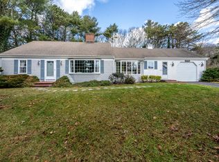 30 Ginger Ln, Osterville, MA 02655