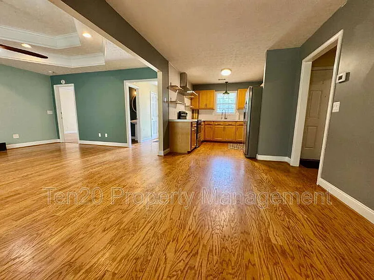 1914 Tranquil Ln — Photo 7