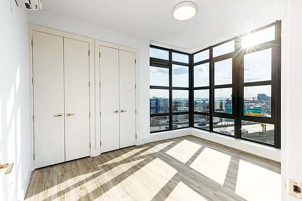 Rented by Nooklyn NYC LLC | media 10