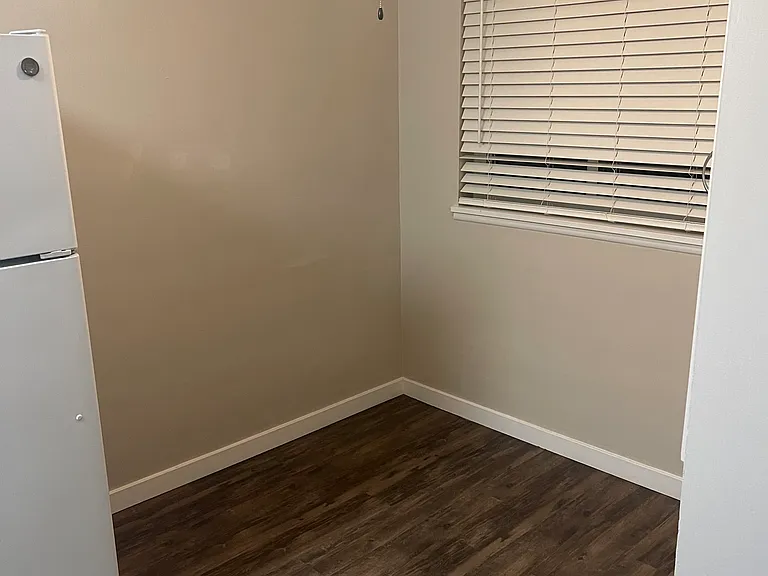 1409 T St #8 — Photo 8