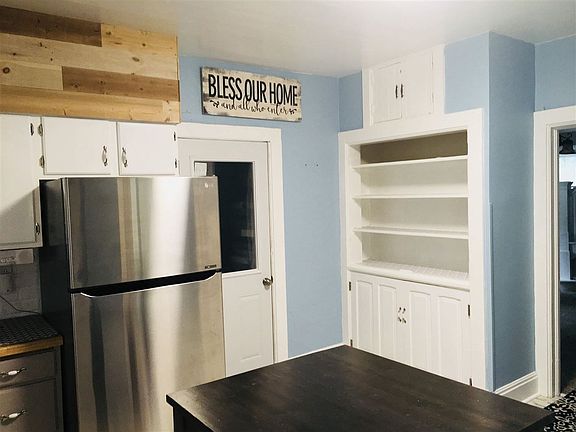Beautiful kitchen with shelving