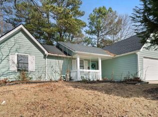 1135 Flat Shoals Rd, Atlanta, GA 30349