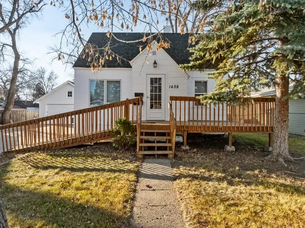 1438 2nd St SE, Minot, ND 58701