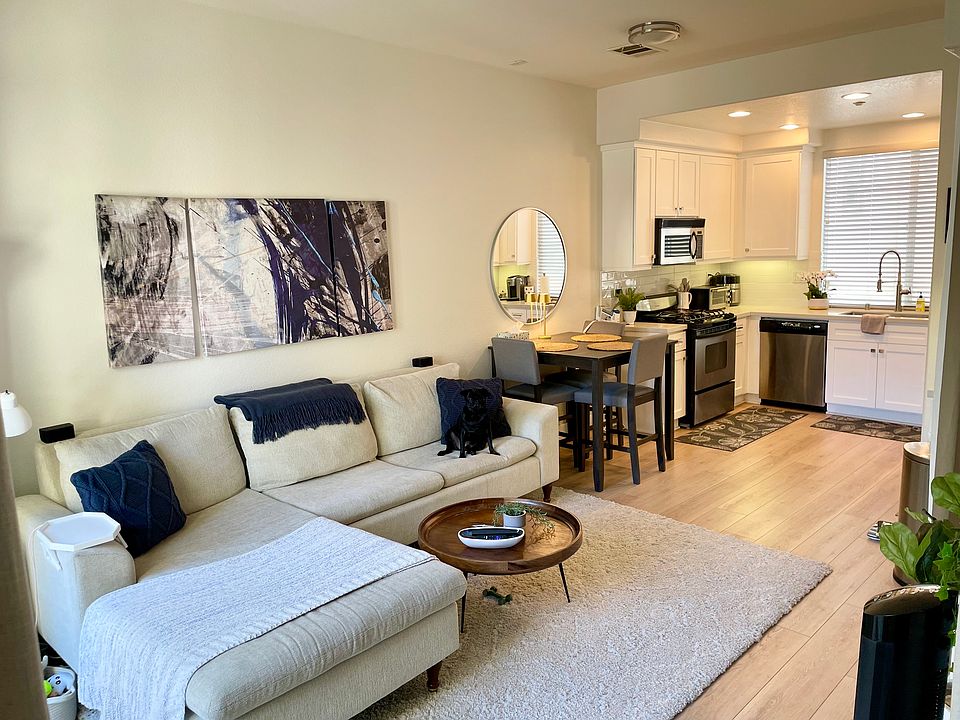 1st image of 2760 Escala Cir