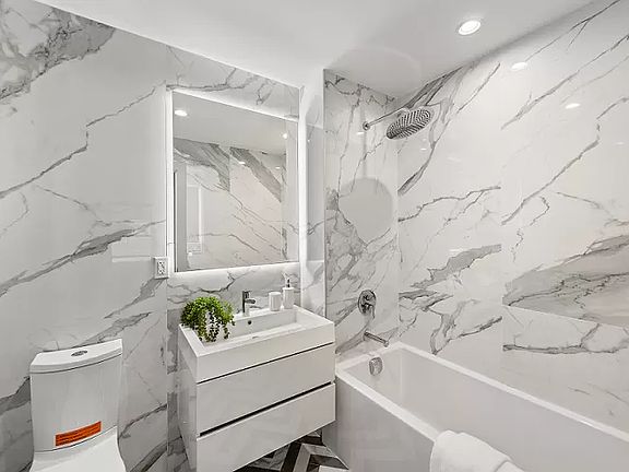 5th image of 850 Putnam Ave #4F