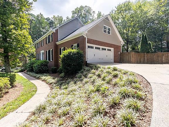 4th image of 3220 Turtle Lake Ct SE