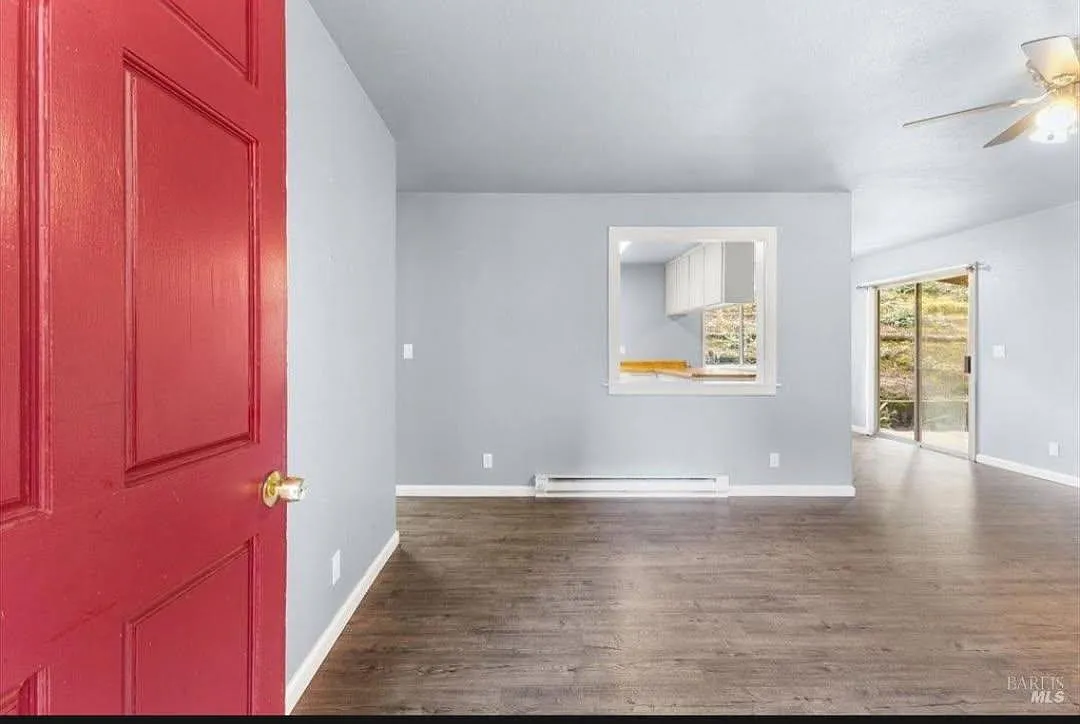 2 bed, 1000 sqft, $1,800 — Photo 4