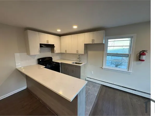 122 Elmwood Ave, Irvington, NJ