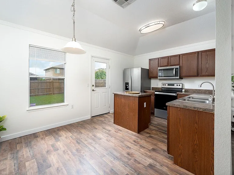 13009 Noche Clara Dr — Photo 6