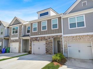 6415 Shalks Crossing Dr, Lithonia, GA 30058