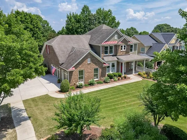 7405 Brookstone Way, Flowery Branch, GA 30542