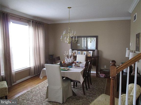4th image of 113 Oak Ln