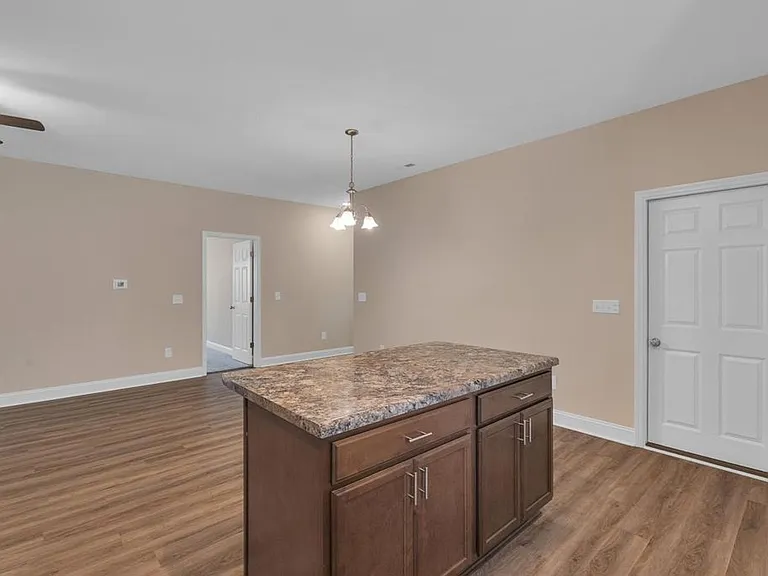 148 Broadleaf Dr — Photo 10