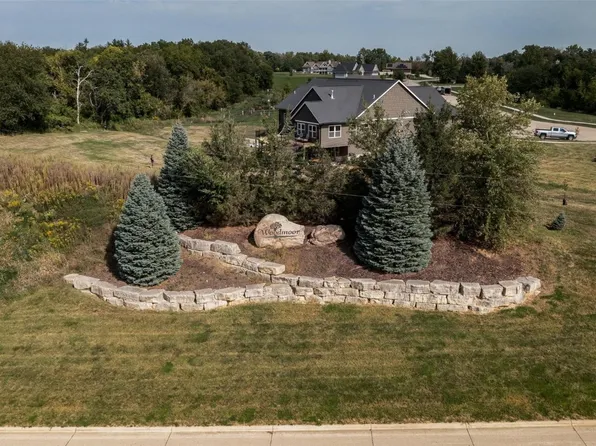 5220 Shadowood Ct SW, Ely, IA 52227